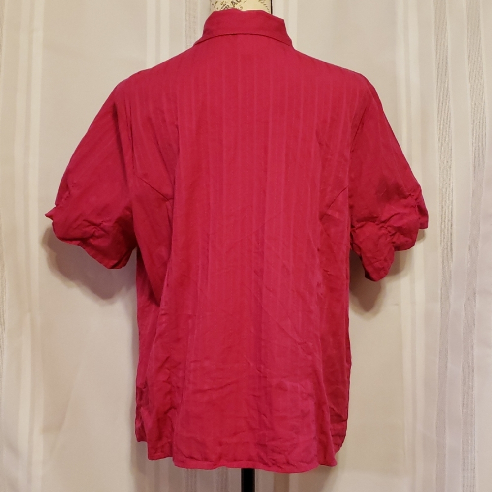 Button down blouse. - Picture 4 of 8